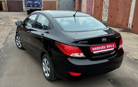 Hyundai Solaris II рестайлинг, 2011 год, 1 650 000 рублей, 5 фотография