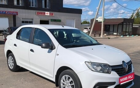 Renault Logan II, 2019 год, 920 000 рублей, 3 фотография