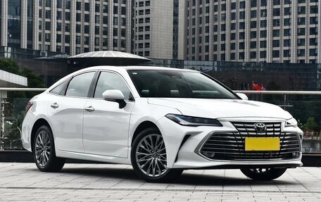 Toyota Avalon, 2024 год, 4 400 000 рублей, 3 фотография