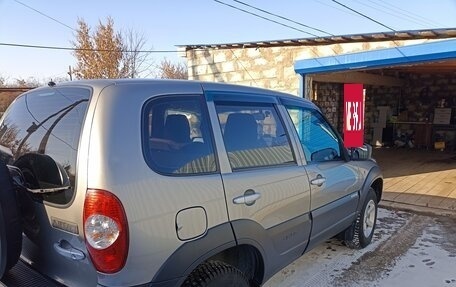 Chevrolet Niva I рестайлинг, 2016 год, 790 000 рублей, 2 фотография