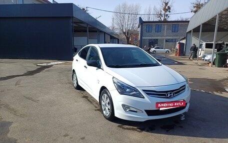 Hyundai Solaris II рестайлинг, 2014 год, 1 050 000 рублей, 12 фотография