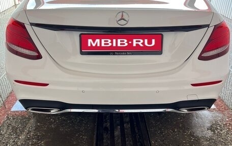 Mercedes-Benz E-Класс, 2018 год, 3 350 000 рублей, 2 фотография