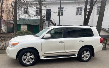 Toyota Land Cruiser 200, 2015 год, 4 250 000 рублей, 2 фотография