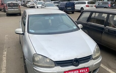 Volkswagen Golf V, 2004 год, 500 000 рублей, 1 фотография