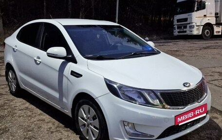 KIA Rio III рестайлинг, 2014 год, 860 000 рублей, 3 фотография