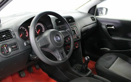 Volkswagen Polo VI (EU Market), 2015 год, 729 000 рублей, 16 фотография