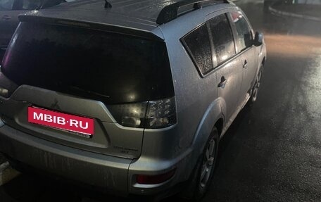 Mitsubishi Outlander III рестайлинг 3, 2009 год, 1 100 000 рублей, 4 фотография