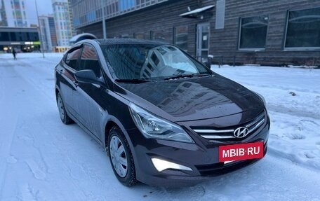 Hyundai Solaris II рестайлинг, 2014 год, 690 000 рублей, 3 фотография