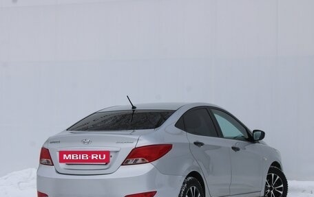 Hyundai Solaris II рестайлинг, 2015 год, 990 000 рублей, 4 фотография