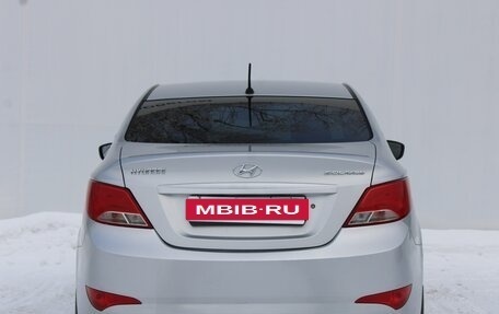 Hyundai Solaris II рестайлинг, 2015 год, 990 000 рублей, 5 фотография