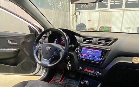 KIA Rio III рестайлинг, 2015 год, 1 250 000 рублей, 10 фотография