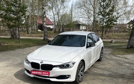 BMW 3 серия, 2014 год, 2 100 000 рублей, 14 фотография