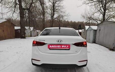 Hyundai Solaris II рестайлинг, 2017 год, 1 100 000 рублей, 2 фотография