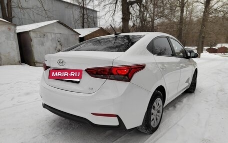 Hyundai Solaris II рестайлинг, 2017 год, 1 100 000 рублей, 5 фотография