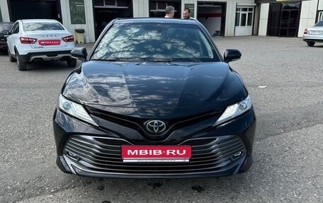 Toyota Camry, 2019 год, 2 700 000 рублей, 1 фотография