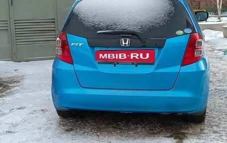 Honda Fit III, 2010 год, 780 000 рублей, 4 фотография