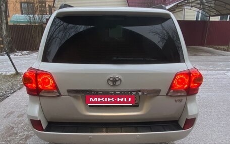 Toyota Land Cruiser 200, 2012 год, 3 790 000 рублей, 6 фотография