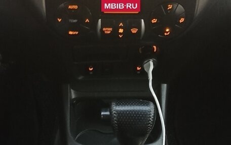 Toyota RAV4, 2003 год, 1 150 000 рублей, 16 фотография