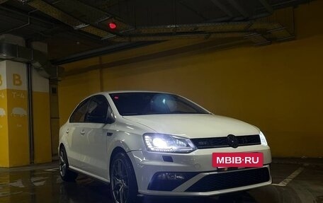 Volkswagen Polo VI (EU Market), 2017 год, 1 035 000 рублей, 2 фотография