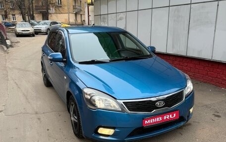 KIA cee'd I рестайлинг, 2011 год, 650 000 рублей, 1 фотография