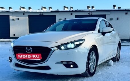 Mazda 3, 2018 год, 1 800 000 рублей, 2 фотография