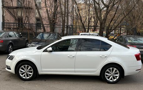 Skoda Octavia, 2017 год, 1 820 000 рублей, 2 фотография