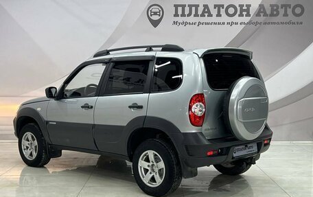 Chevrolet Niva I рестайлинг, 2015 год, 828 000 рублей, 11 фотография