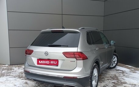 Volkswagen Tiguan II, 2019 год, 2 699 000 рублей, 6 фотография