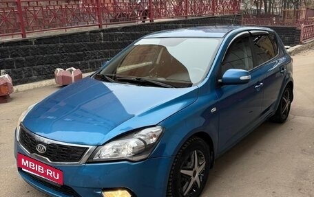 KIA cee'd I рестайлинг, 2011 год, 650 000 рублей, 2 фотография