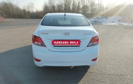 Hyundai Solaris II рестайлинг, 2014 год, 860 000 рублей, 2 фотография