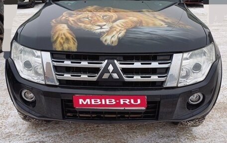 Mitsubishi Pajero IV, 2013 год, 2 350 000 рублей, 2 фотография