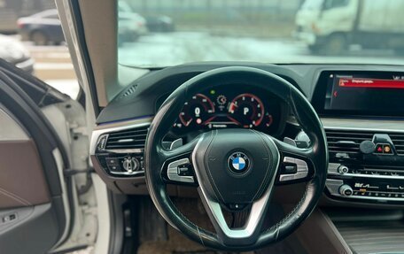 BMW 5 серия, 2019 год, 3 499 999 рублей, 13 фотография