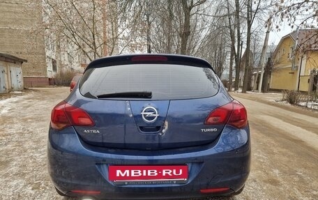 Opel Astra J, 2011 год, 600 000 рублей, 3 фотография