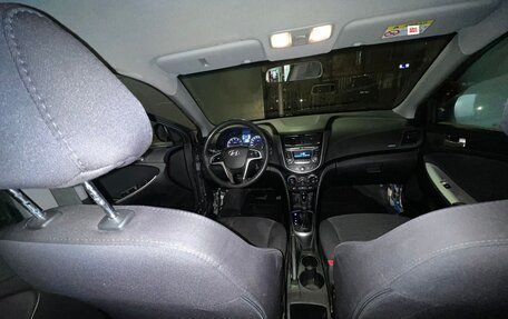 Hyundai Solaris II рестайлинг, 2015 год, 1 000 050 рублей, 3 фотография