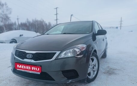 KIA cee'd I рестайлинг, 2012 год, 690 000 рублей, 9 фотография