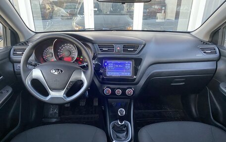 KIA Rio III рестайлинг, 2015 год, 895 000 рублей, 16 фотография