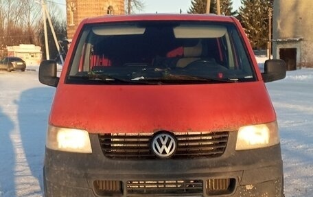 Volkswagen Transporter T5 рестайлинг, 2003 год, 600 000 рублей, 1 фотография