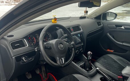 Volkswagen Jetta VI, 2014 год, 890 000 рублей, 6 фотография