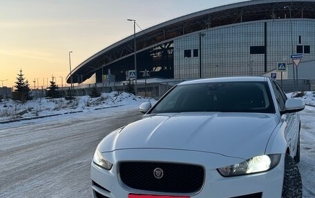 Jaguar XE I рестайлинг, 2017 год, 2 250 000 рублей, 2 фотография