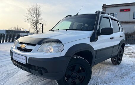 Chevrolet Niva I рестайлинг, 2018 год, 889 900 рублей, 3 фотография