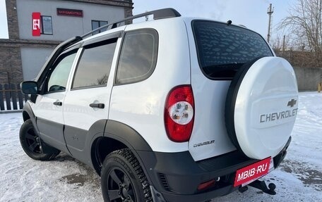 Chevrolet Niva I рестайлинг, 2018 год, 889 900 рублей, 8 фотография