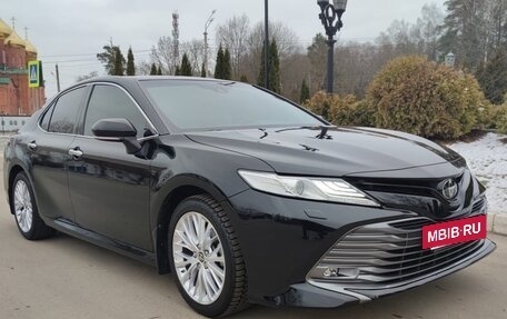 Toyota Camry, 2020 год, 3 750 000 рублей, 10 фотография