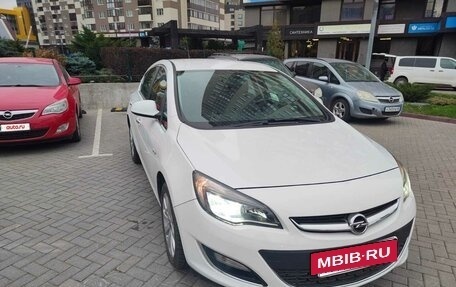 Opel Astra J, 2013 год, 1 200 000 рублей, 6 фотография