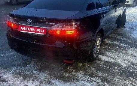 Toyota Camry, 2017 год, 2 690 000 рублей, 4 фотография