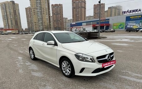 Mercedes-Benz A-Класс, 2016 год, 1 850 000 рублей, 3 фотография