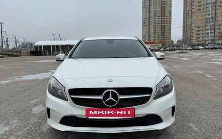 Mercedes-Benz A-Класс, 2016 год, 1 850 000 рублей, 2 фотография