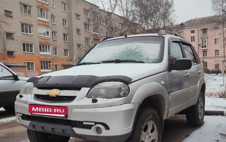 Chevrolet Niva I рестайлинг, 2011 год, 440 000 рублей, 3 фотография