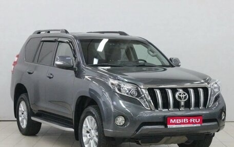 Toyota Land Cruiser Prado 150 рестайлинг 2, 2015 год, 4 200 000 рублей, 1 фотография