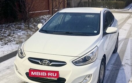 Hyundai Solaris II рестайлинг, 2013 год, 850 000 рублей, 10 фотография