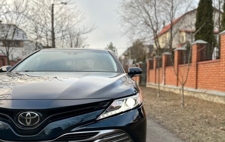 Toyota Camry, 2018 год, 2 940 000 рублей, 7 фотография